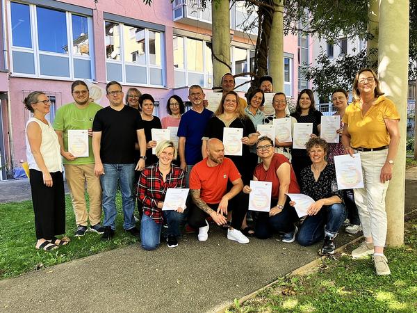 Herzlichen Glückwunsch - zum Abschluss der Kinaesthetics-TrainerInnen Ausbildung Stufe 2